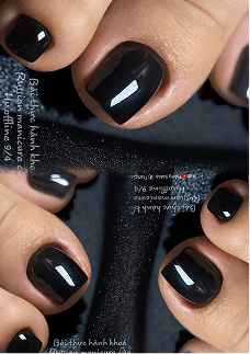Dark Glossy Nails